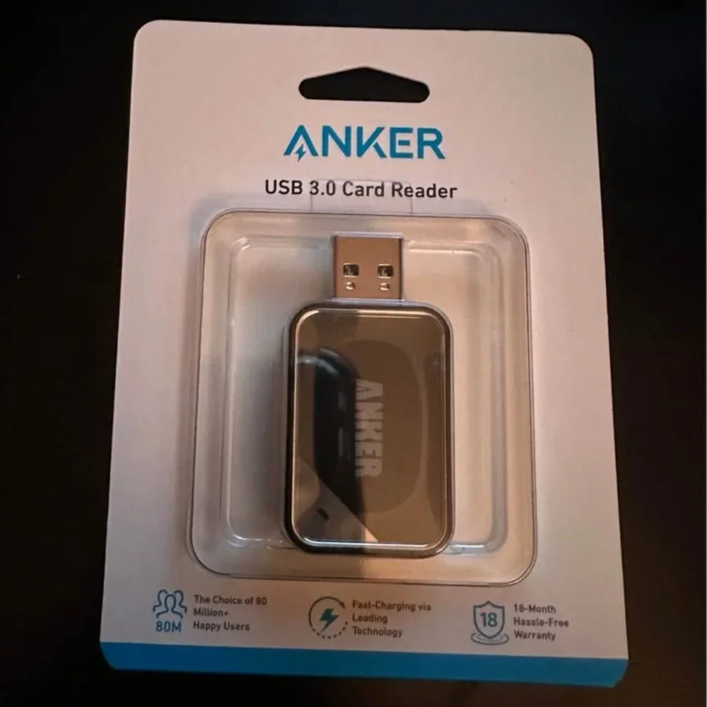 Anker USB 3.0 SD Card Reader, 2-in-1 SD Card Reader